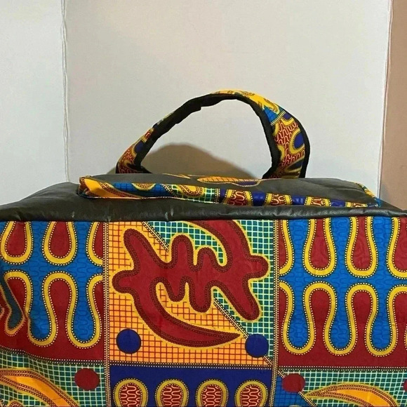 Handcrafted unisex Ankara print vinyl leather duffel weekend travel bag - Picture 7 of 11